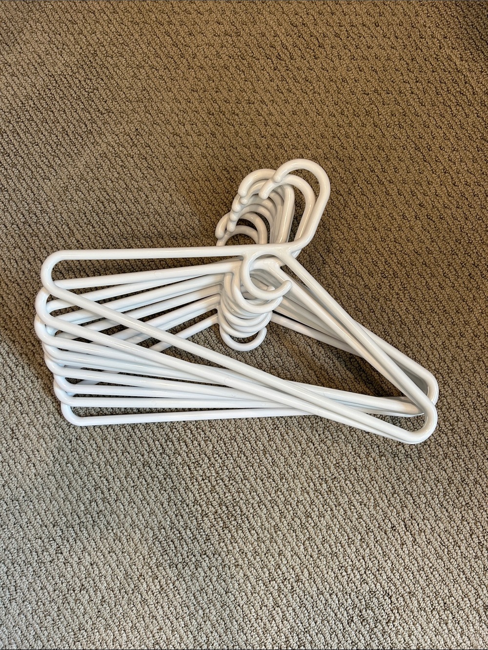 16 Sturdy White Plastic Clothes Hangers - Pack-Style Closet Hanger